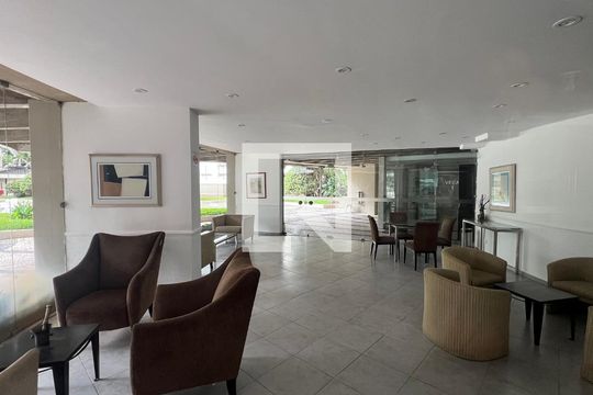 Área comum de apartamento para alugar com 3 quartos, 180m² em Jardim Paulistano, São Paulo