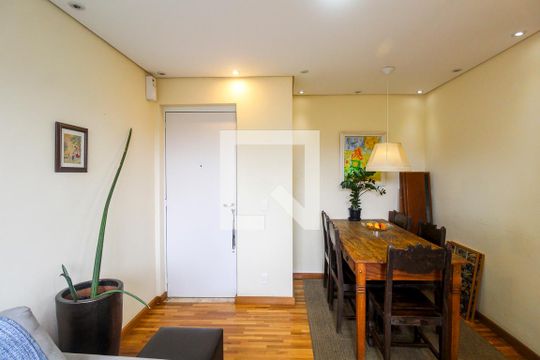 Sala de apartamento para alugar com 2 quartos, 47m² em Parque São Lourenço, São Paulo
