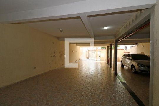 Garagem de apartamento à venda com 2 quartos, 118m² em Vila Helena, Santo André