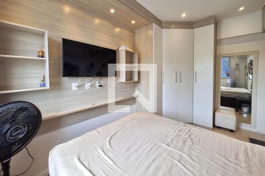 Quarto 2 de apartamento para alugar com 2 quartos, 55m² em Fonseca, Niterói
