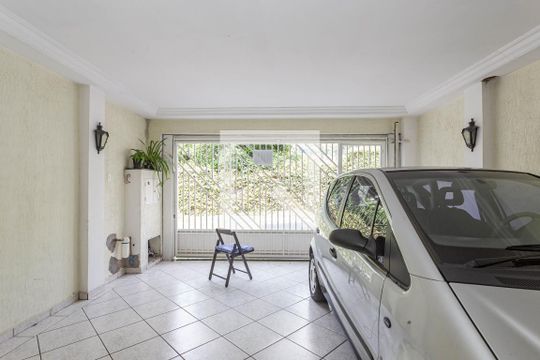 Garagem de casa à venda com 3 quartos, 144m² em Parque Fongaro, São Paulo