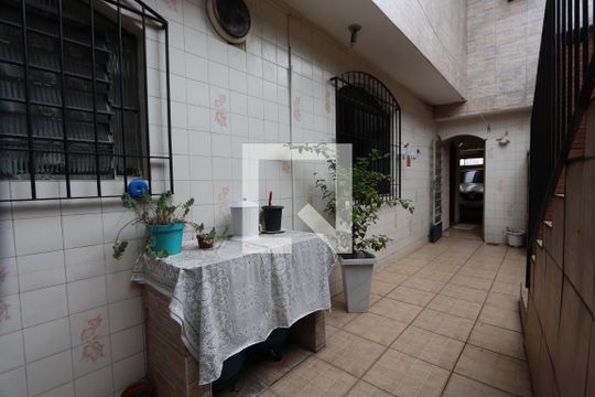 Quintal de casa à venda com 3 quartos, 150m² em Vila California, São Paulo