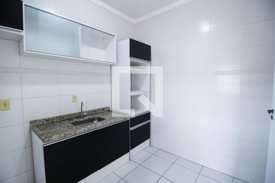 Cozinha de apartamento para alugar com 2 quartos, 56m² em Vila Albertina, Votorantim