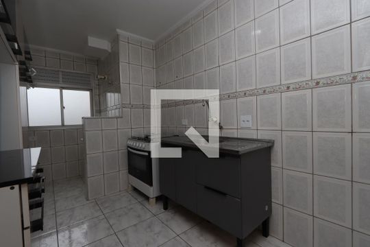 Cozinha de apartamento para alugar com 3 quartos, 64m² em Vila Divina Pastora, São Paulo