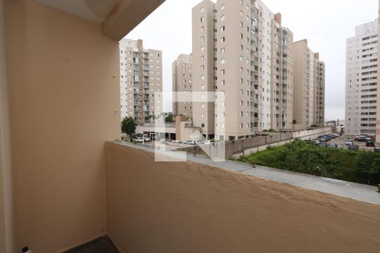 Sacada de apartamento para alugar com 3 quartos, 64m² em Vila Divina Pastora, São Paulo