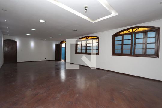 Casa para alugar com 2 quartos, 280m² em Chácara Mafalda, São Paulo
