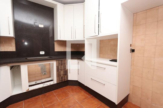Cozinha de casa para alugar com 2 quartos, 280m² em Chácara Mafalda, São Paulo