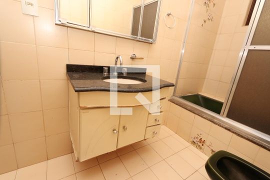 Banheiro Social de casa para alugar com 2 quartos, 280m² em Chácara Mafalda, São Paulo