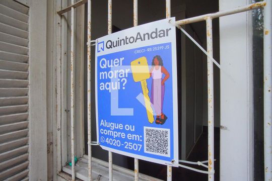 Plaquinha de apartamento à venda com 2 quartos, 88m² em Floresta, Porto Alegre