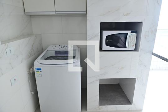 Lavanderia  de apartamento para alugar com 2 quartos, 79m² em Guilhermina, Praia Grande