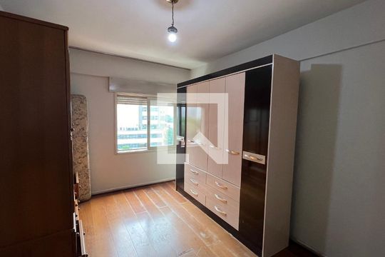 Quarto 1 de apartamento para alugar com 2 quartos, 92m² em Pinheiros, São Paulo