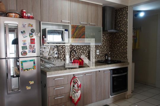 Cozinha de apartamento à venda com 2 quartos, 64m² em Jardim Tamoio, Jundiaí