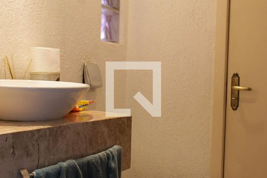 Lavabo de casa à venda com 3 quartos, 212m² em Mauá, Novo Hamburgo