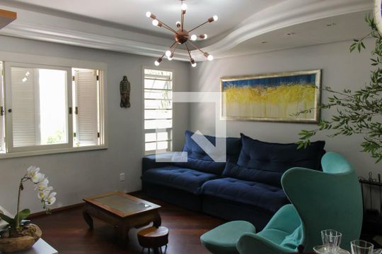 Casa à venda com 3 quartos, 212m² em Mauá, Novo Hamburgo