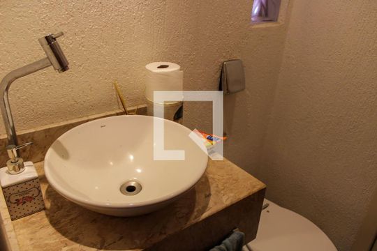 Lavabo de casa à venda com 3 quartos, 212m² em Mauá, Novo Hamburgo
