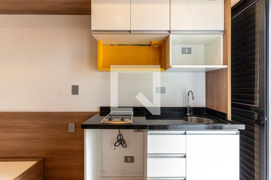 Studio - Cozinha de kitnet/studio para alugar com 1 quarto, 13m² em Campos Elíseos, São Paulo