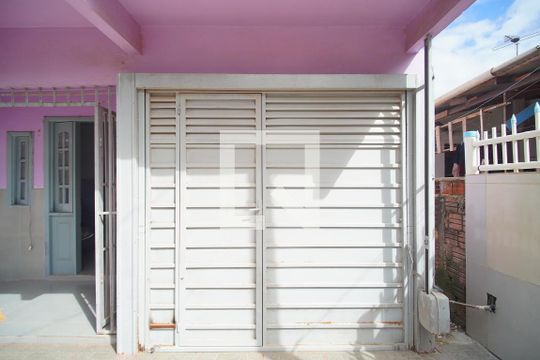 Garagem de casa à venda com 4 quartos, 250m² em Santos Dumont, São Leopoldo