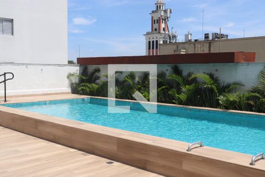 Área comum - Piscina de kitnet/studio para alugar com 1 quarto, 27m² em Pinheiros, São Paulo
