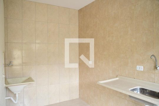 Cozinha e Área de Serviço de casa para alugar com 1 quarto, 55m² em Horizontal Park, Cotia