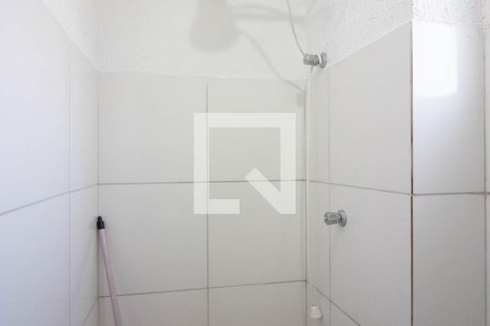 Banheiro de apartamento para alugar com 2 quartos, 40m² em Itaquera, São Paulo