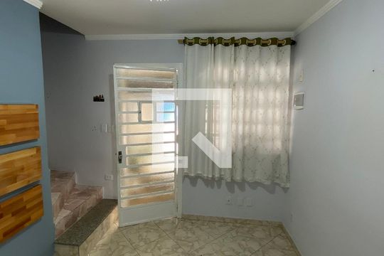 Casa à venda com 3 quartos, 100m² em Vila Babilônia, São Paulo