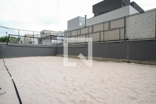 Quadra de apartamento para alugar com 2 quartos, 68m² em Cerâmica, São Caetano do Sul