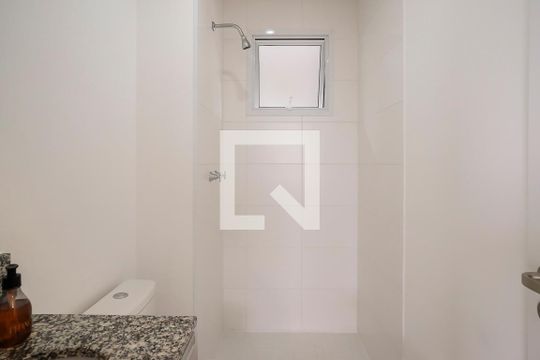 Banheiro  de apartamento para alugar com 2 quartos, 68m² em Cerâmica, São Caetano do Sul