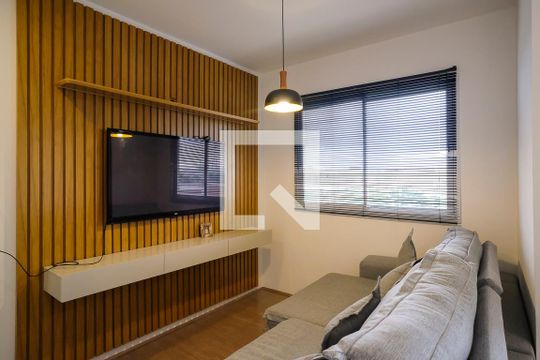Sala de apartamento para alugar com 2 quartos, 68m² em Cerâmica, São Caetano do Sul