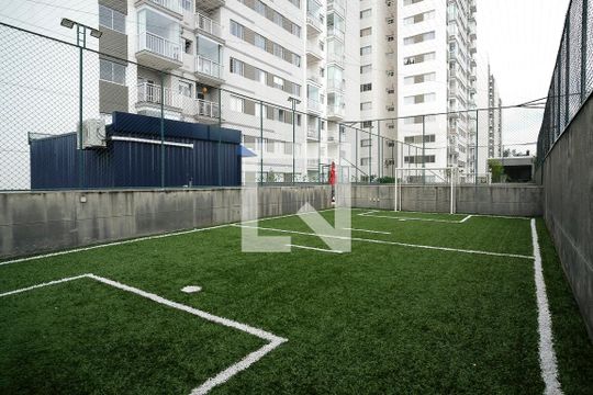 Campo de futebol de apartamento para alugar com 2 quartos, 68m² em Cerâmica, São Caetano do Sul