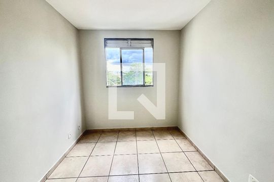 Quarto 1 de apartamento à venda com 2 quartos, 45m² em Kennedy, Contagem
