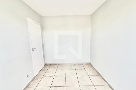 Quarto 1 de apartamento à venda com 2 quartos, 45m² em Kennedy, Contagem
