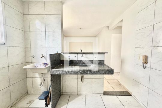 Cozinha de apartamento à venda com 2 quartos, 45m² em Kennedy, Contagem