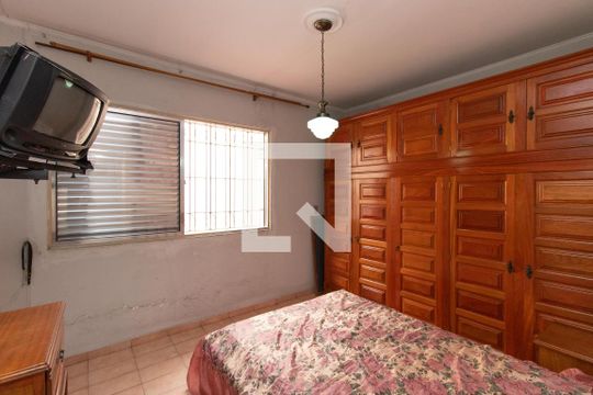 Quarto Suíte de casa à venda com 8 quartos, 400m² em Vila Nilo, São Paulo