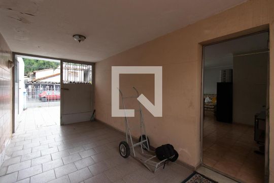 Corredor de casa à venda com 8 quartos, 400m² em Vila Nilo, São Paulo