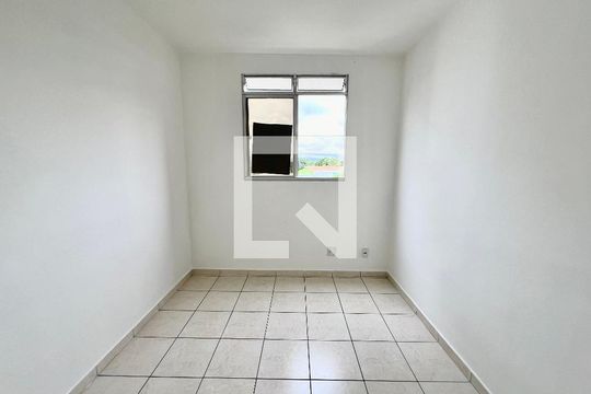 Quarto 1 de apartamento para alugar com 2 quartos, 45m² em Cabral, Contagem