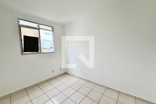 Quarto 1 de apartamento para alugar com 2 quartos, 45m² em Cabral, Contagem