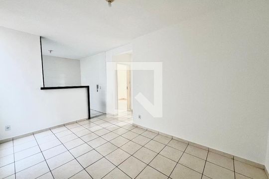 Sala de apartamento para alugar com 2 quartos, 45m² em Cabral, Contagem