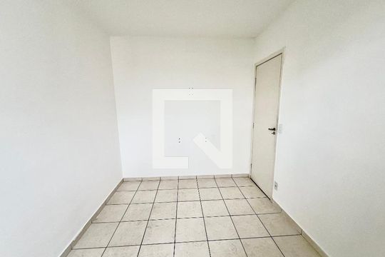 Quarto 1 de apartamento para alugar com 2 quartos, 45m² em Cabral, Contagem