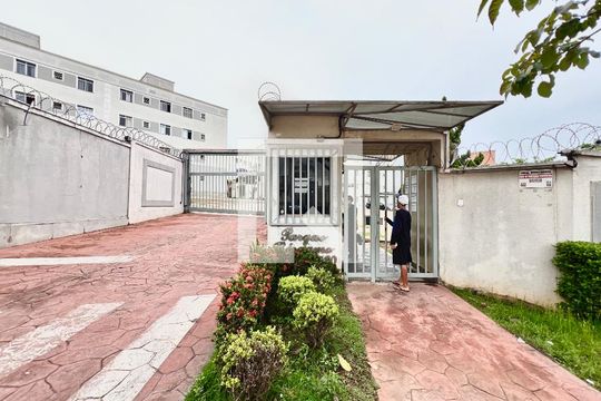 Fachada de apartamento para alugar com 2 quartos, 45m² em Cabral, Contagem