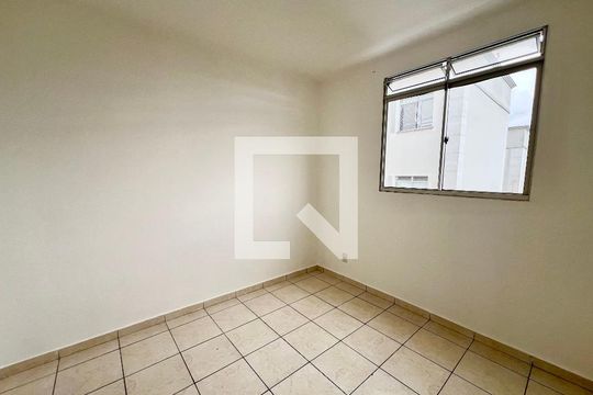 Quarto 2 de apartamento para alugar com 2 quartos, 45m² em Cabral, Contagem