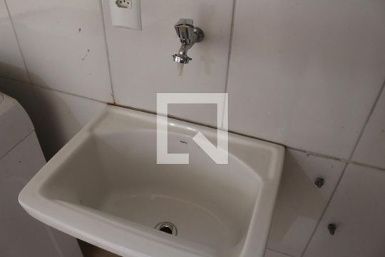 Área de Serviço de casa para alugar com 1 quarto, 28m² em Santo Antônio, São Caetano do Sul