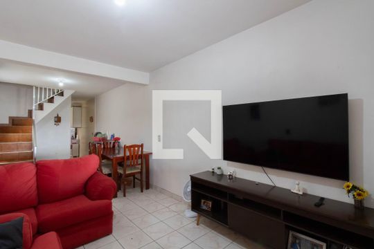 Sala de casa à venda com 3 quartos, 250m² em Jardim Adriana, Guarulhos