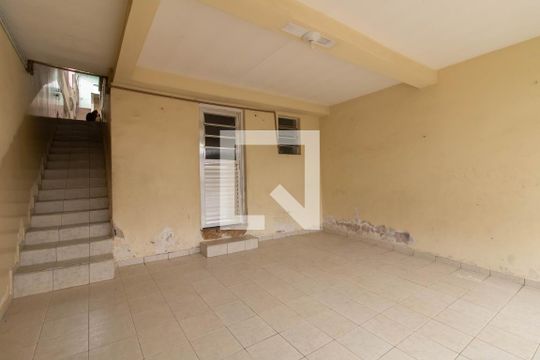 Garagem de casa à venda com 3 quartos, 250m² em Jardim Adriana, Guarulhos