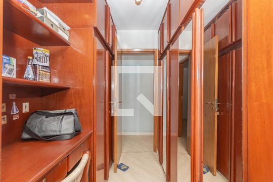 Closet de apartamento à venda com 3 quartos, 189m² em Aclimação, São Paulo