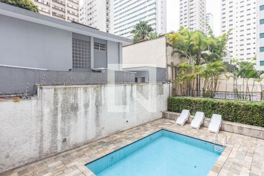 Vista de apartamento à venda com 3 quartos, 189m² em Aclimação, São Paulo