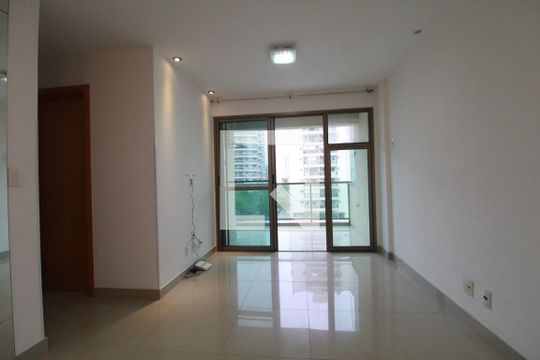 Sala de apartamento à venda com 3 quartos, 80m² em Jacarepaguá, Rio de Janeiro