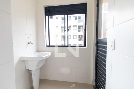 Área de Serviço de apartamento para alugar com 2 quartos, 45m² em Pedro Moro, São José dos Pinhais