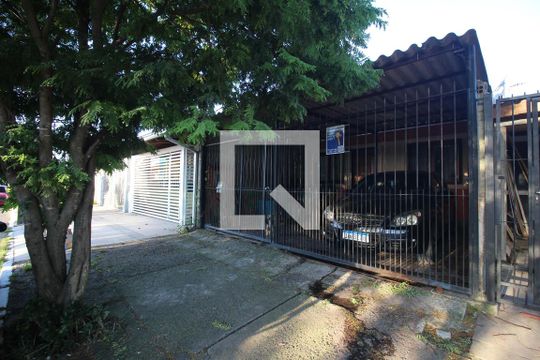 Fachada de casa à venda com 2 quartos, 120m² em São José, Canoas