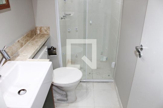 Banheiro de apartamento à venda com 1 quarto, 30m² em Água Branca, São Paulo