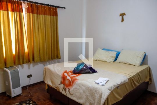 Quarto 1 de casa à venda com 3 quartos, 320m² em Km 18, Osasco